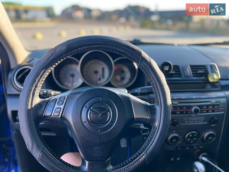 Седан Mazda 3 2007 в Вознесенске