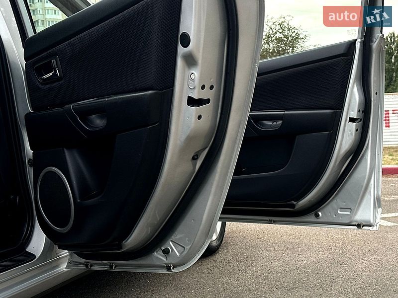 Хетчбек Mazda 3 2008 в Миколаєві фото 33 Хетчбек Mazda 3 2008 в Миколаєві