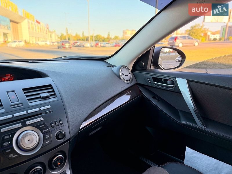 Хетчбек Mazda 3 2010 в Кривому Розі фото 72 Хетчбек Mazda 3 2010 в Кривому Розі