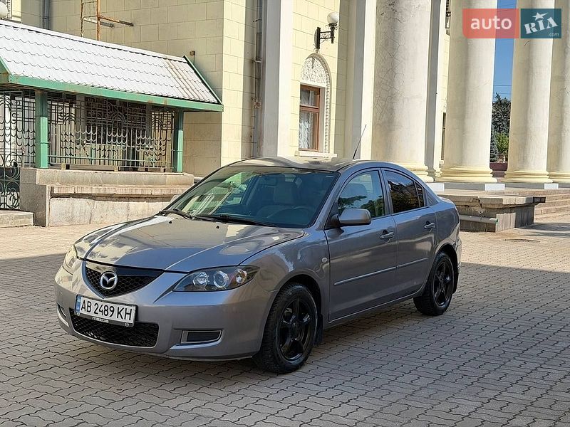 Седан Mazda 3 2004 в Запоріжжі