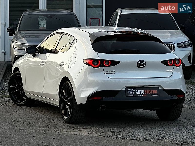 Хетчбек Mazda 3 2024 в Харкові
