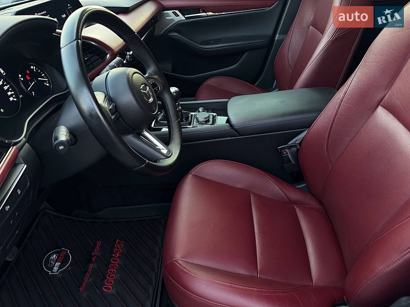 Хетчбек Mazda 3 2024 в Харкові
