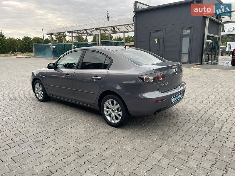 Седан Mazda 3 2007 в Николаеве