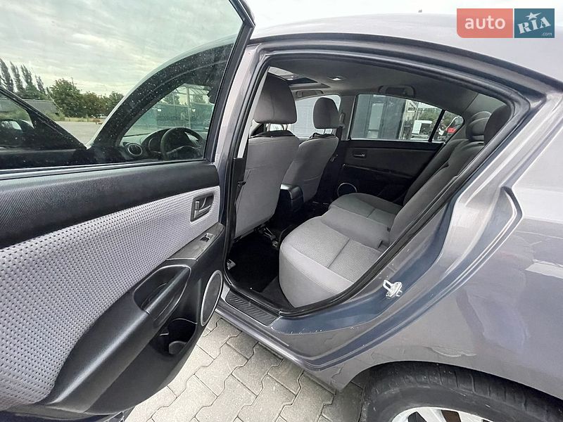 Седан Mazda 3 2007 в Николаеве