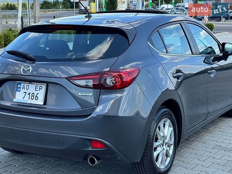 Хетчбек Mazda 3 2015 в Хусті