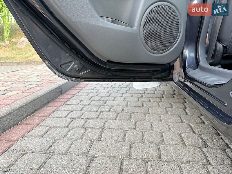 Седан Mazda 3 2007 в Мукачево