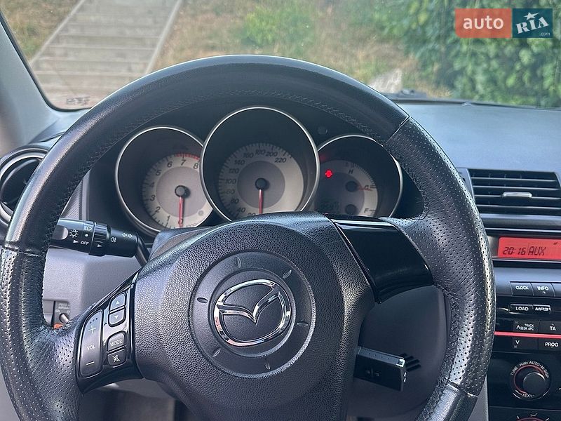 Седан Mazda 3 2007 в Мукачево
