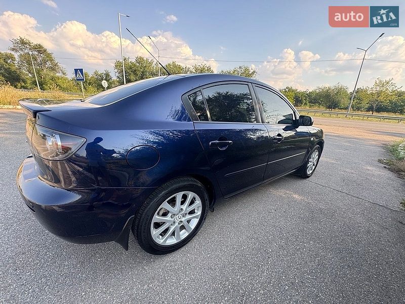 Седан Mazda 3 2009 в Запоріжжі