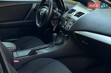 Седан Mazda 3 2013 в Рівному
