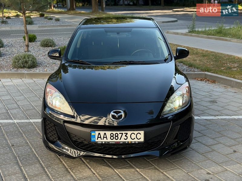 Седан Mazda 3 2013 в Рівному