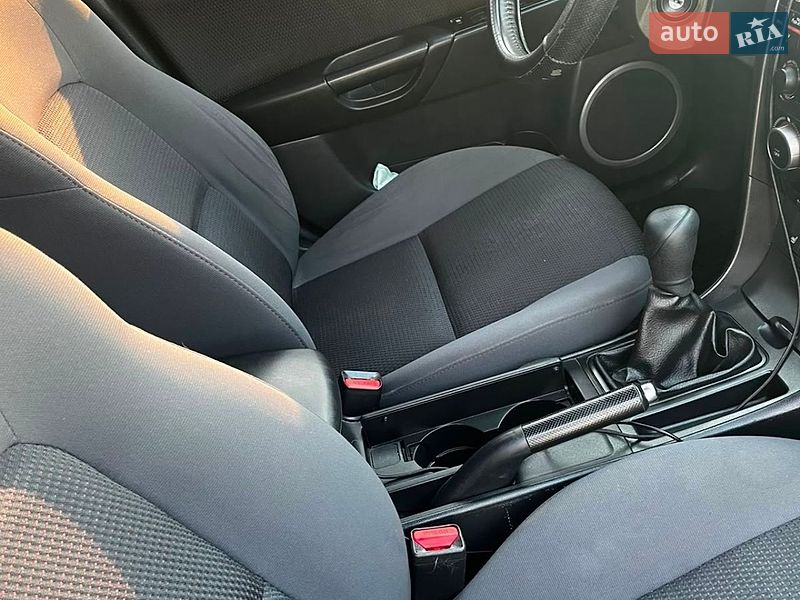Седан Mazda 3 2008 в Киеве фото 2 Седан Mazda 3 2008 в Киеве