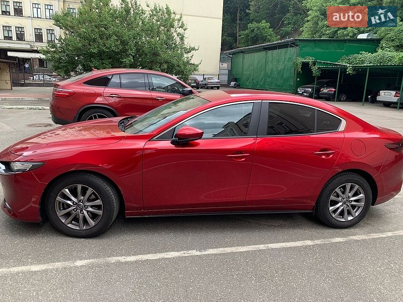 Седан Mazda 3 2019 в Киеве