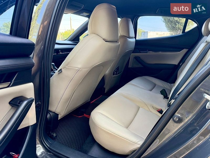 Хэтчбек Mazda 3 2019 в Харькове