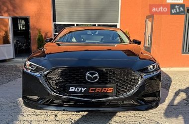Седан Mazda 3 2020 в Ивано-Франковске