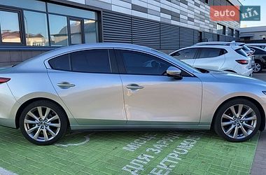 Седан Mazda 3 2020 в Черкасах