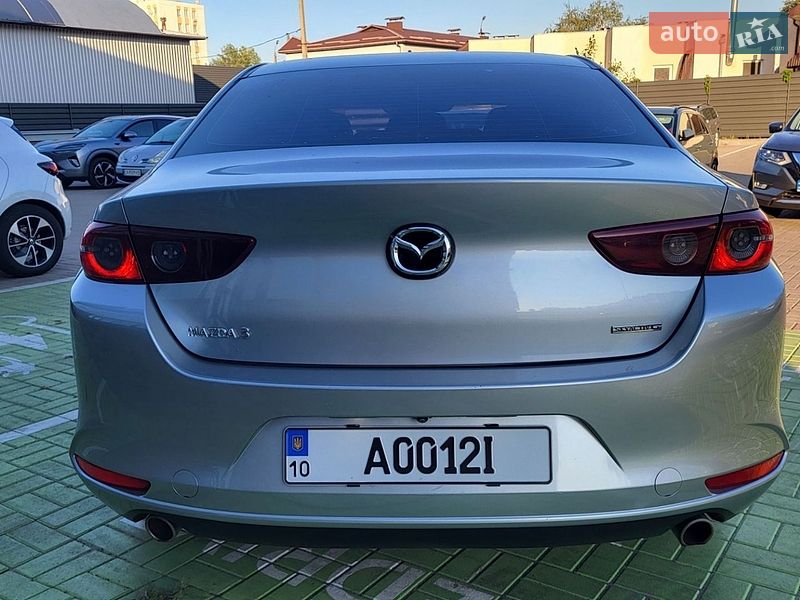 Седан Mazda 3 2020 в Черкасах