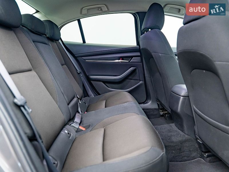 Седан Mazda 3 2019 в Києві