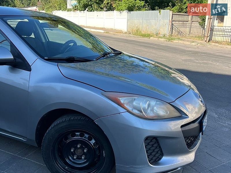 Седан Mazda 3 2011 в Кривом Роге