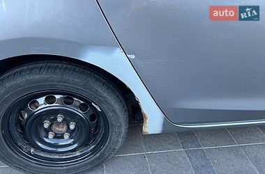 Седан Mazda 3 2011 в Кривом Роге