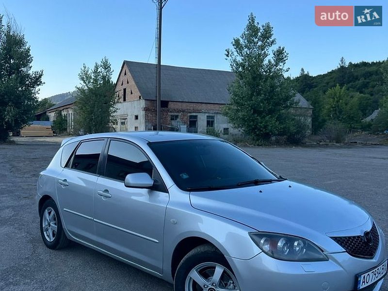 Хэтчбек Mazda 3 2004 в Межгорье фото 7 Хэтчбек Mazda 3 2004 в Межгорье