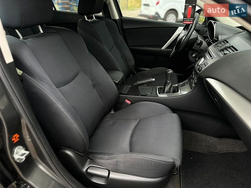 Хэтчбек Mazda 3 2010 в Виннице