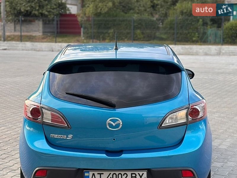 Хэтчбек Mazda 3 2009 в Калуше
