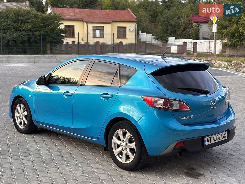 Хэтчбек Mazda 3 2009 в Калуше