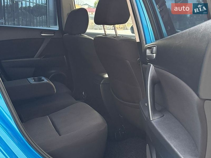 Хэтчбек Mazda 3 2009 в Калуше