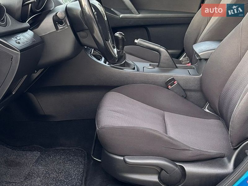 Хэтчбек Mazda 3 2009 в Калуше