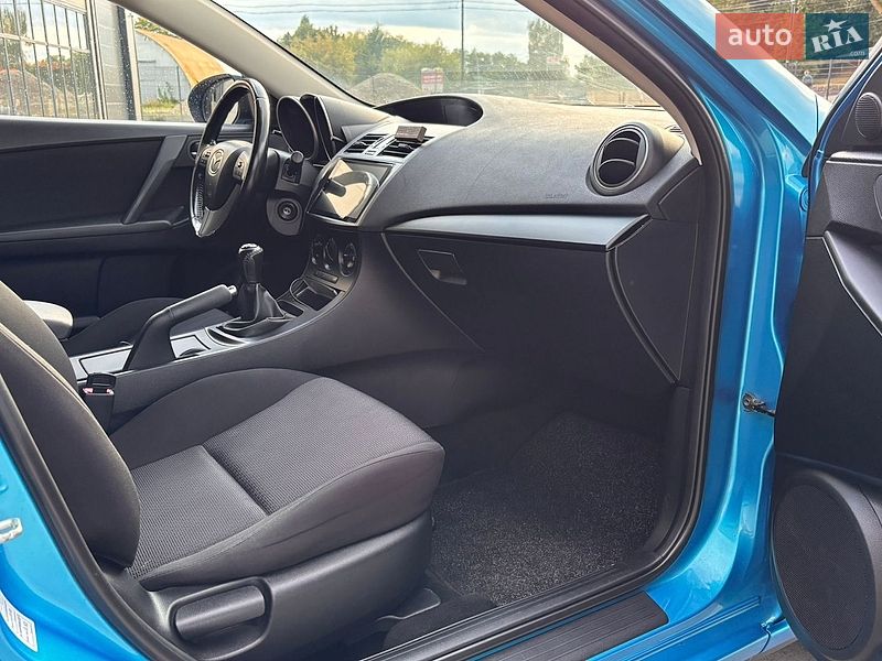 Хэтчбек Mazda 3 2009 в Калуше