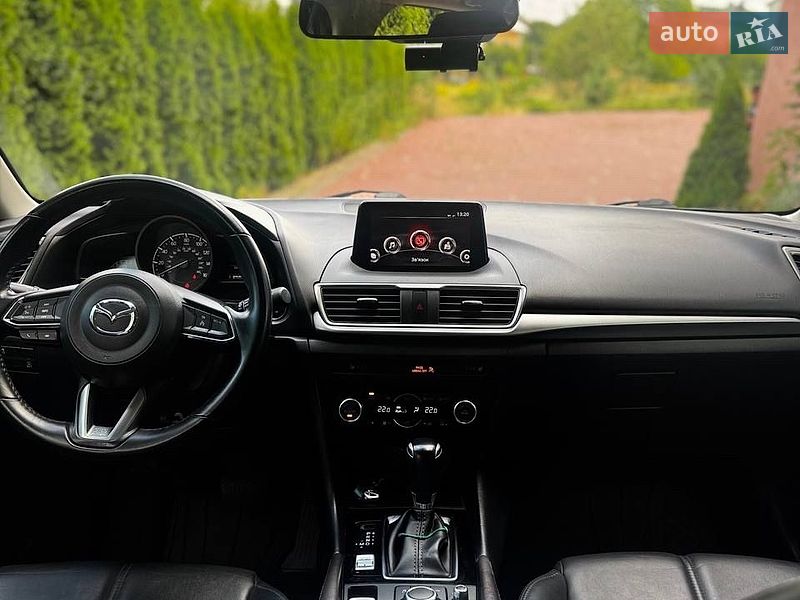 Хэтчбек Mazda 3 2018 в Черновцах