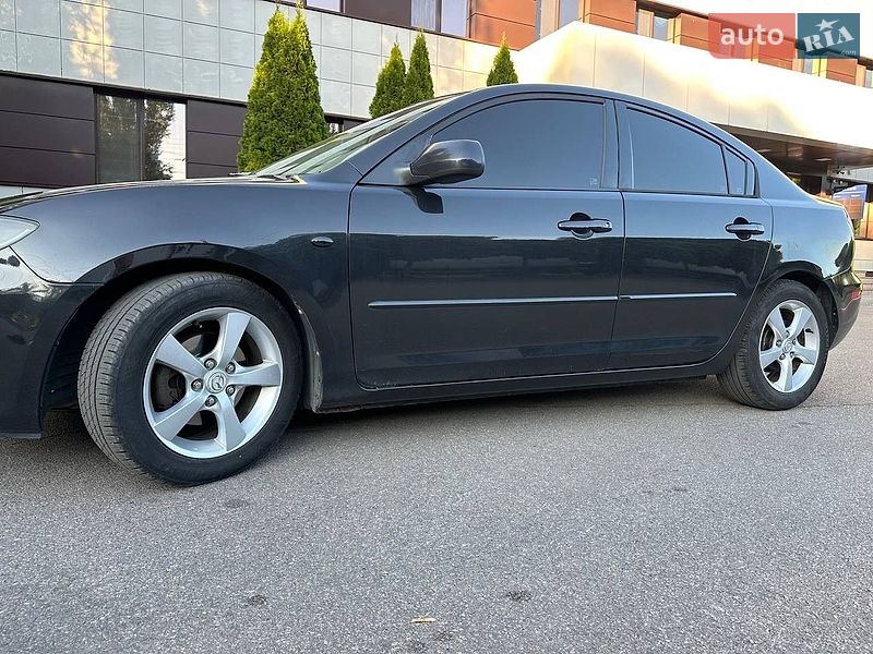 Седан Mazda 3 2006 в Дніпрі