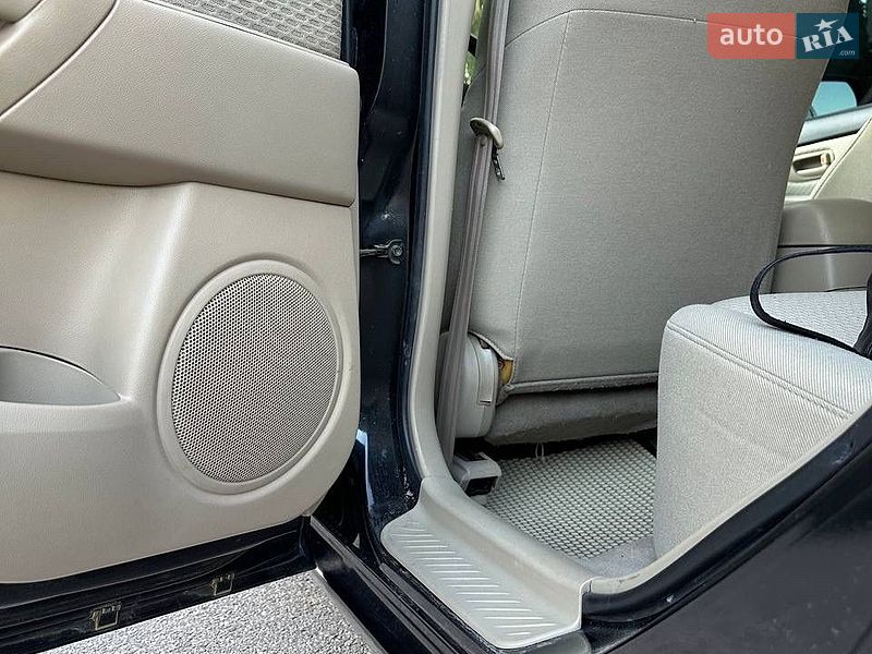 Седан Mazda 3 2006 в Дніпрі