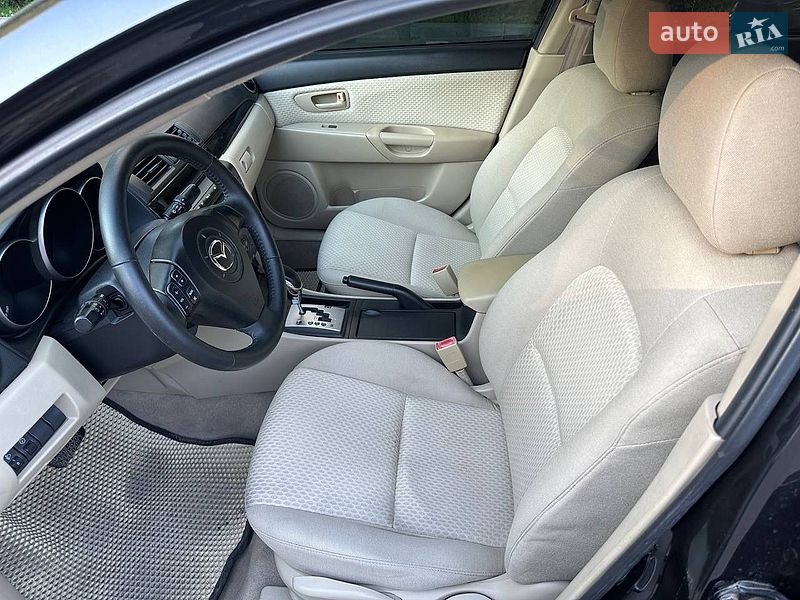 Седан Mazda 3 2006 в Дніпрі
