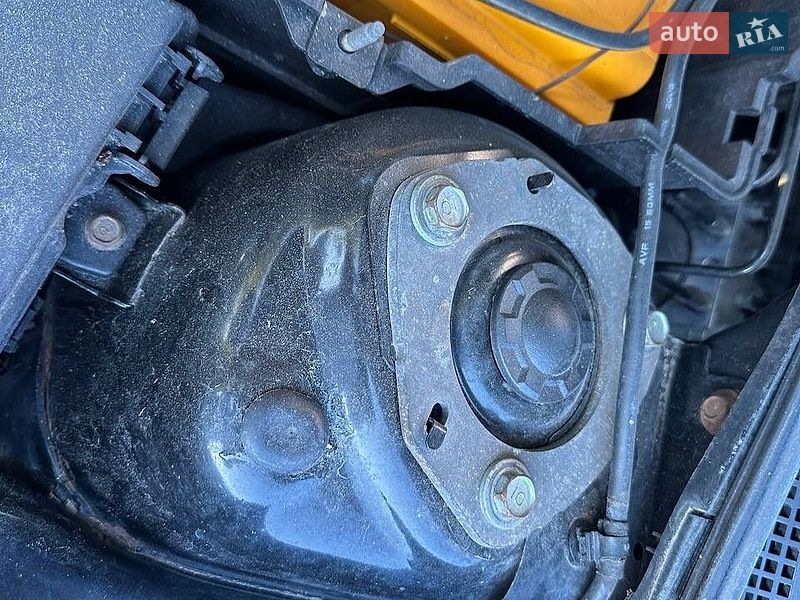 Седан Mazda 3 2006 в Дніпрі