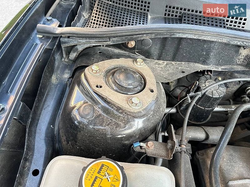 Седан Mazda 3 2006 в Дніпрі