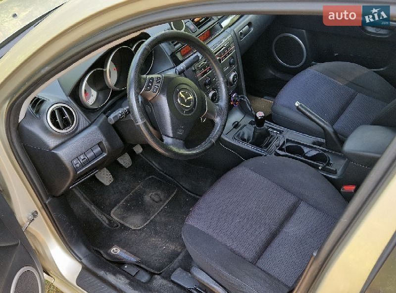 Седан Mazda 3 2006 в Киеве