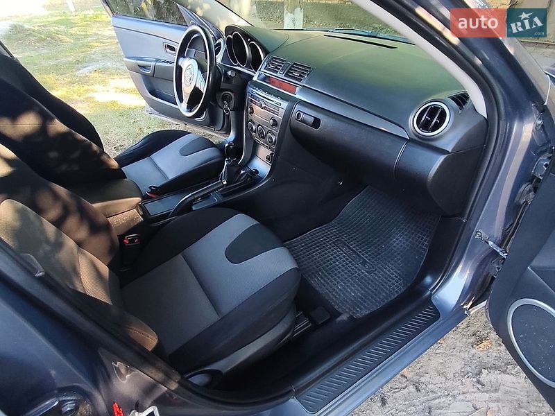 Хетчбек Mazda 3 2006 в Кропивницькому