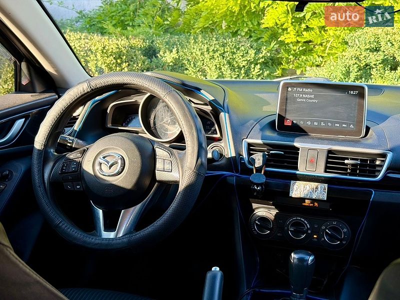 Седан Mazda 3 2016 в Одессе