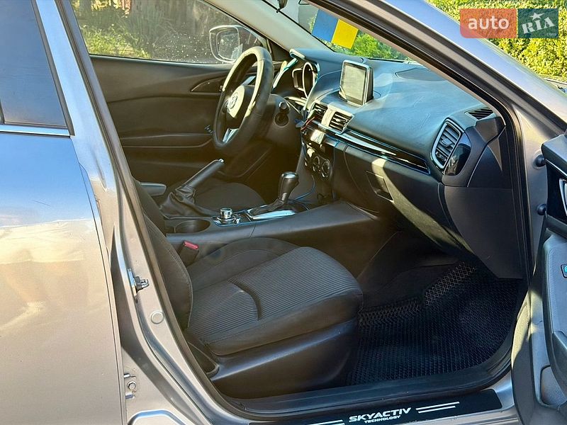 Седан Mazda 3 2016 в Одессе