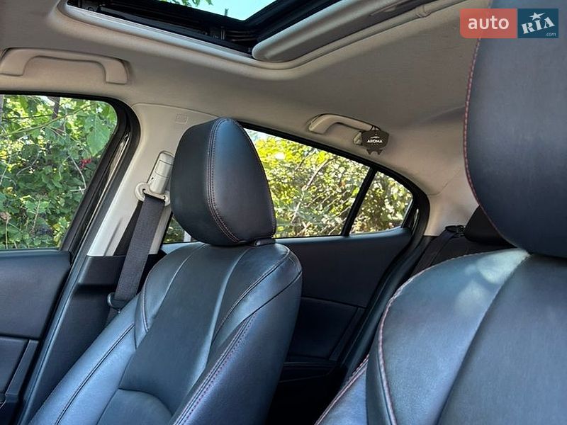 Седан Mazda 3 2013 в Харкові