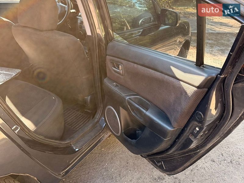 Седан Mazda 3 2006 в Харкові