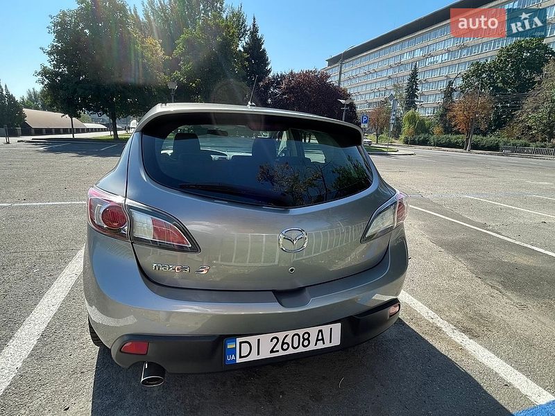 Хэтчбек Mazda 3 2010 в Днепре