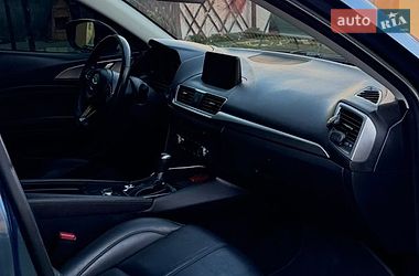 Хэтчбек Mazda 3 2018 в Львове