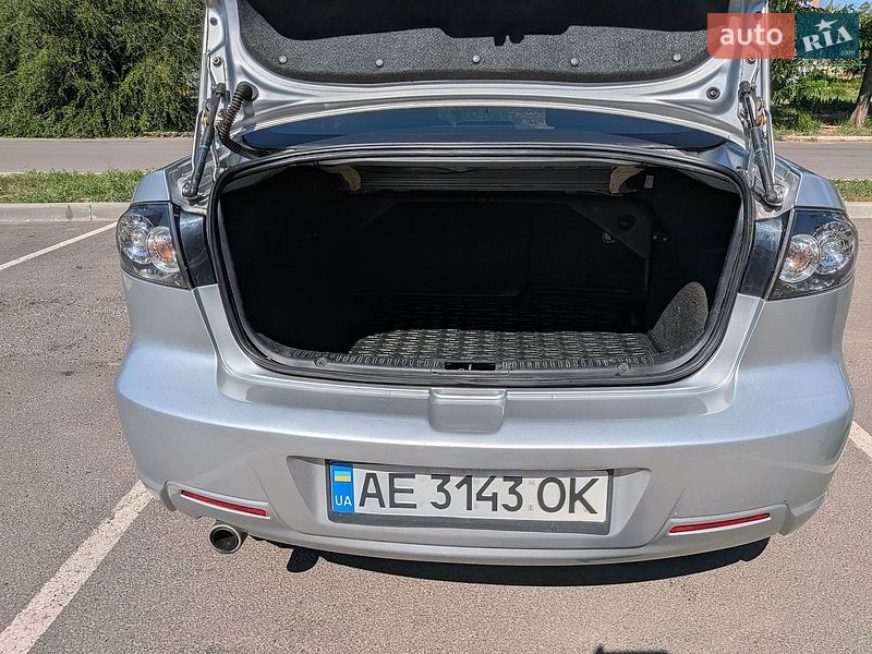Седан Mazda 3 2007 в Кривому Розі
