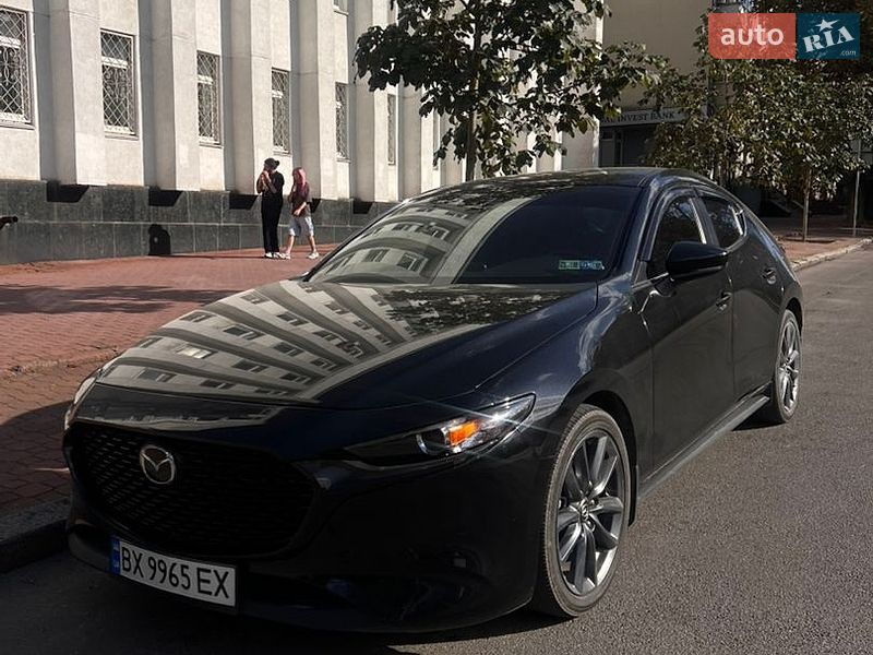Хетчбек Mazda 3 2019 в Хмельницькому фото Хетчбек Mazda 3 2019 в Хмельницькому