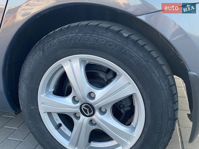Седан Mazda 3 2007 в Смілі
