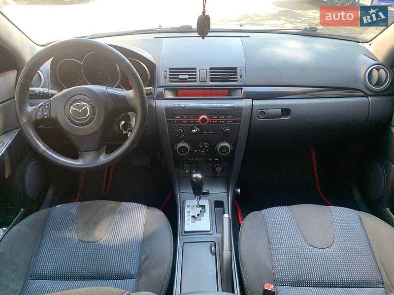 Хэтчбек Mazda 3 2004 в Киеве