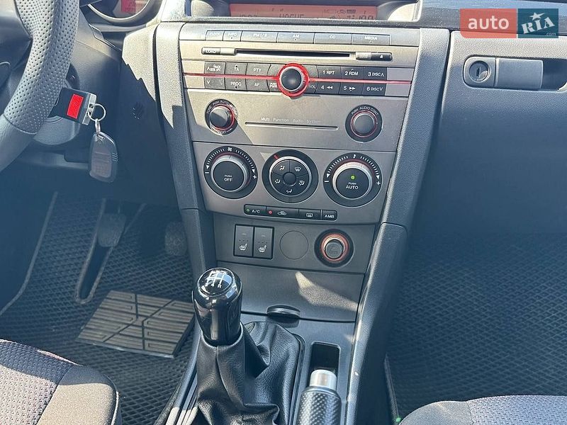 Седан Mazda 3 2007 в Києві