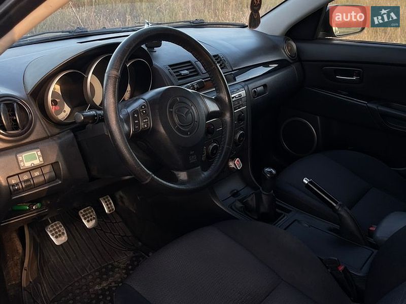 Хэтчбек Mazda 3 2007 в Сарнах